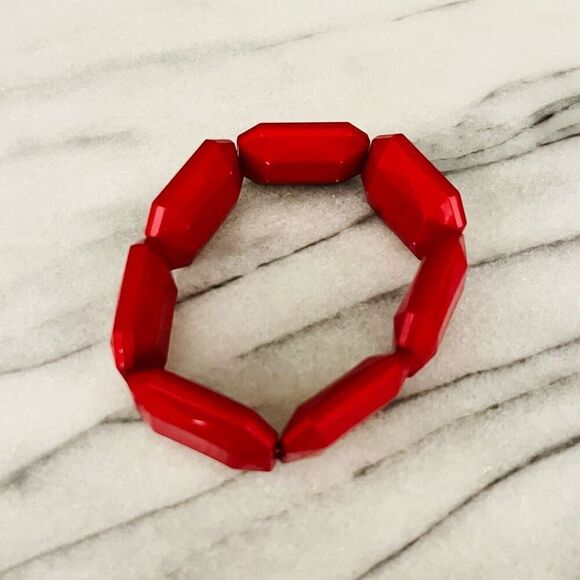 Chunky Acrylic Beaded Bracelet Red Plastic Stretch Statement Colorful - Picture 2 of 5